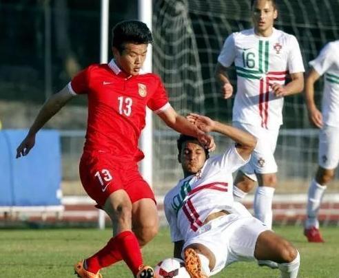 此役头球破 此役头球破